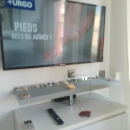 Au Port D'agde Proche Des Apartment